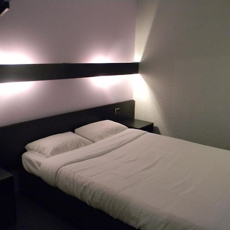 Class-Hotel Poitiers Exterior foto