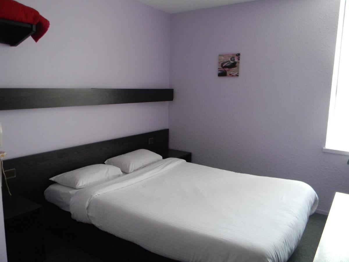 Class-Hotel Poitiers Zimmer foto