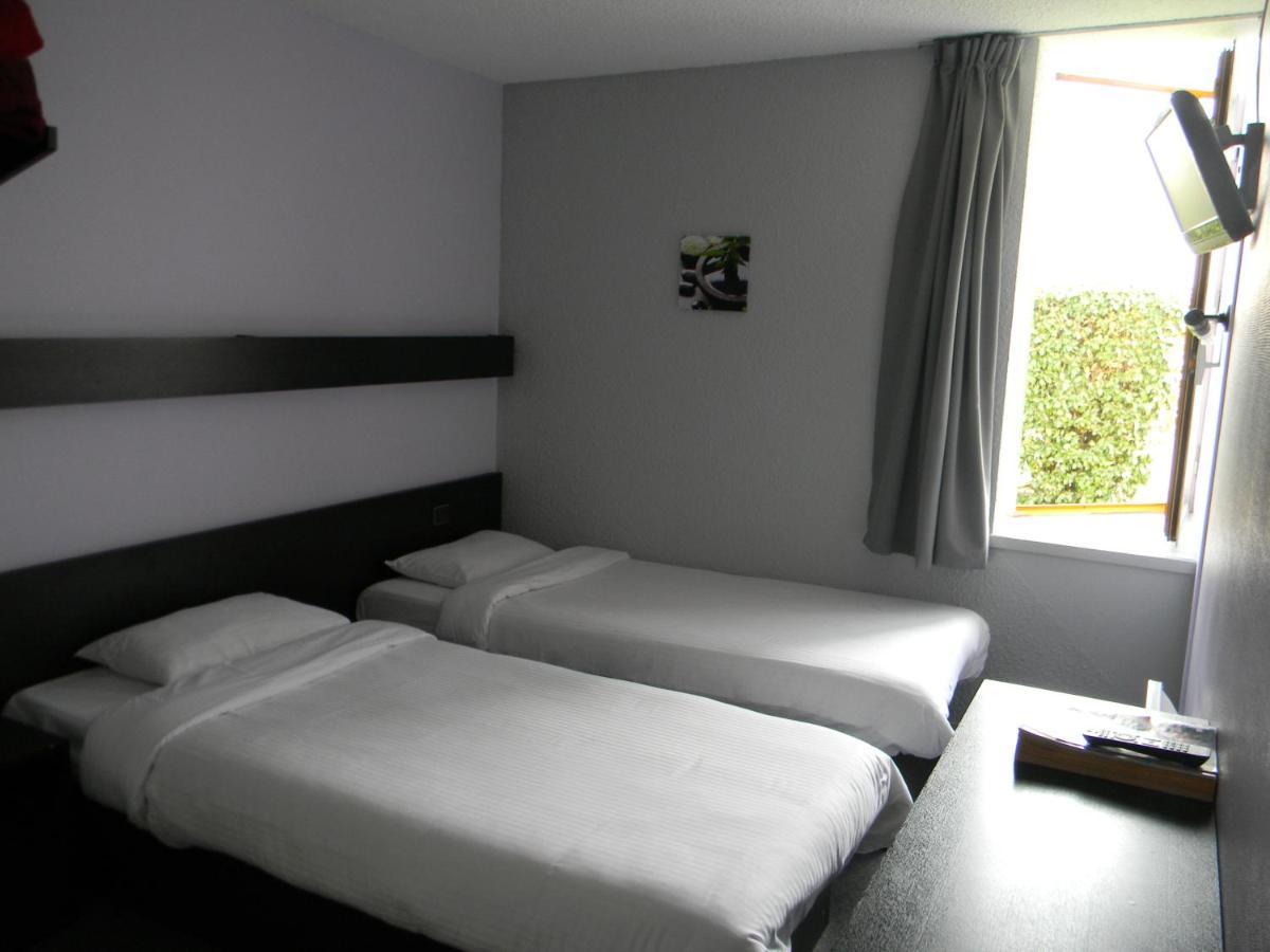 Class-Hotel Poitiers Zimmer foto