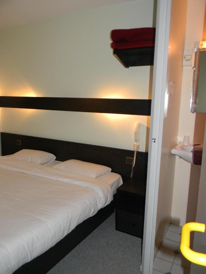 Class-Hotel Poitiers Exterior foto