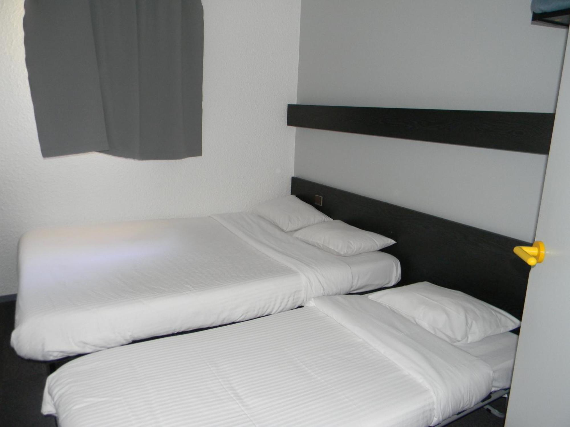 Class-Hotel Poitiers Exterior foto