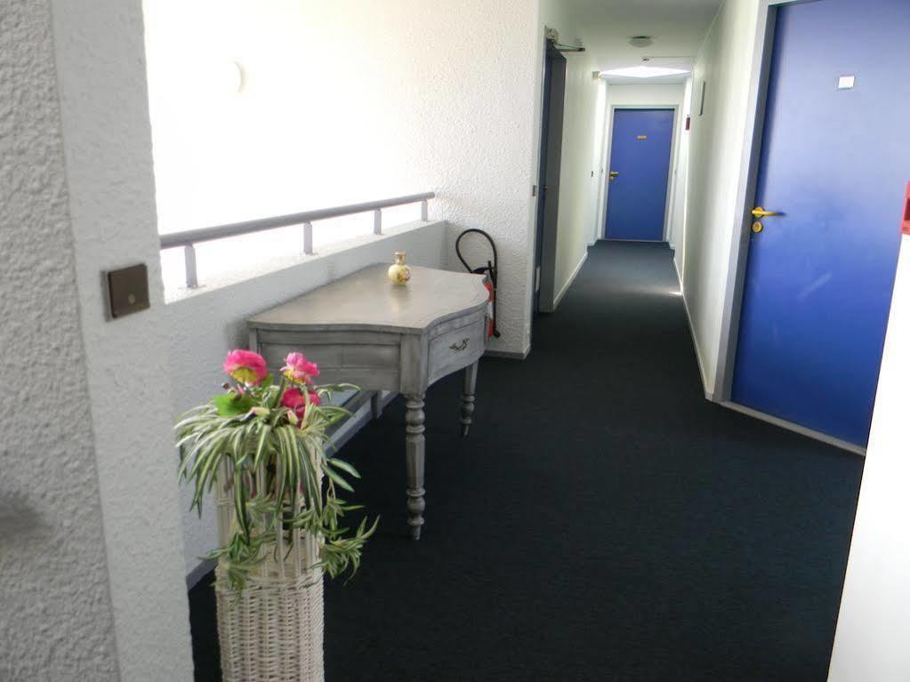 Class-Hotel Poitiers Exterior foto